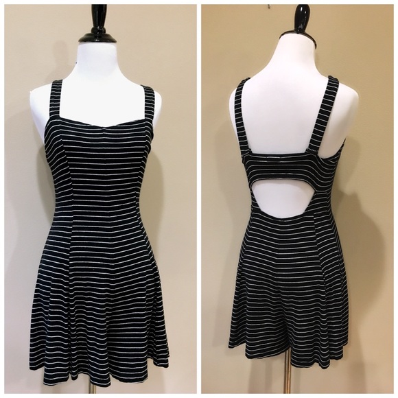 UO Cooperative Sweetheart Fit Flare Romper Dress - Picture 1 of 1